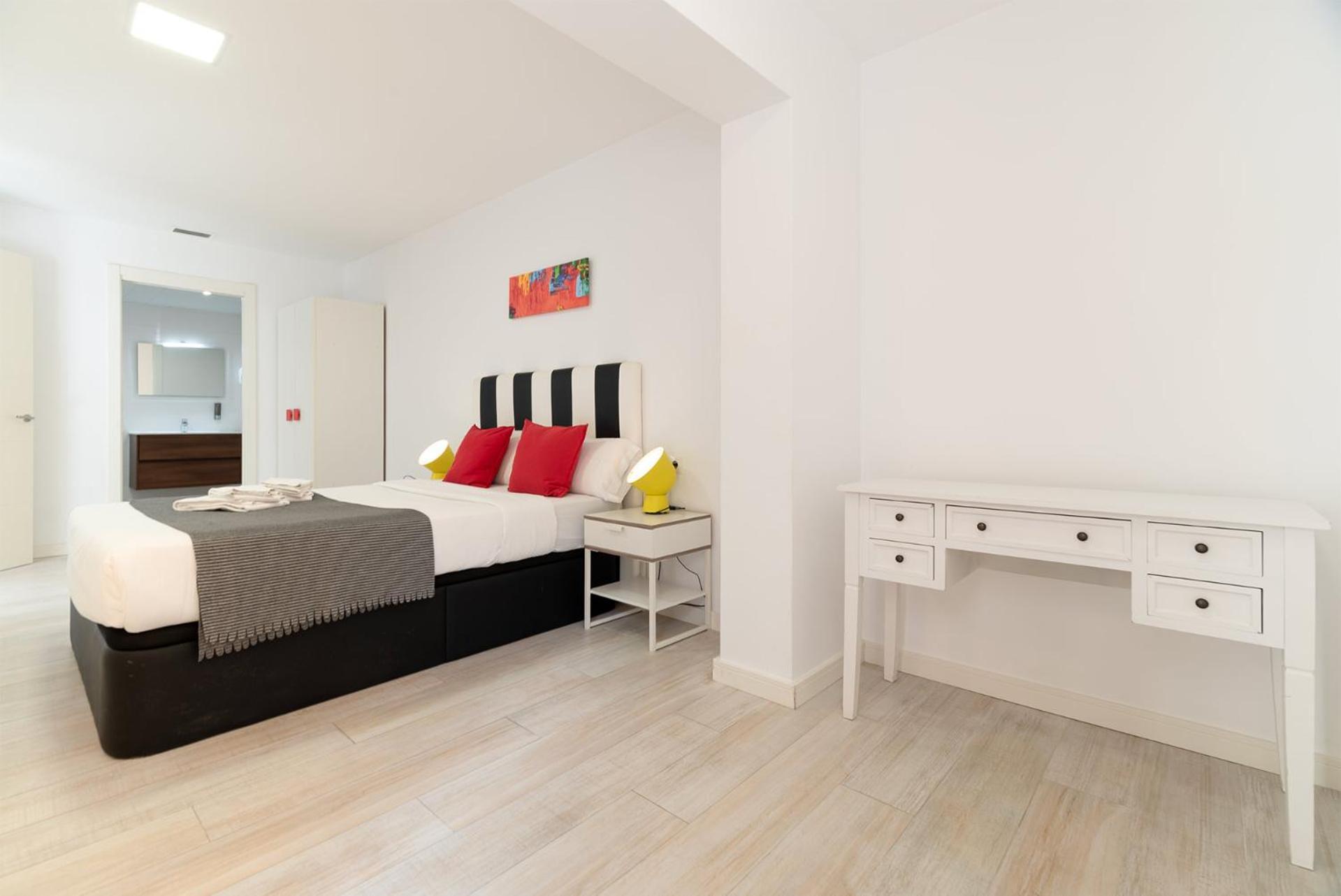 Castell Beach Aparthotel กาสเตย์เดเฟลส์ ภายนอก รูปภาพ